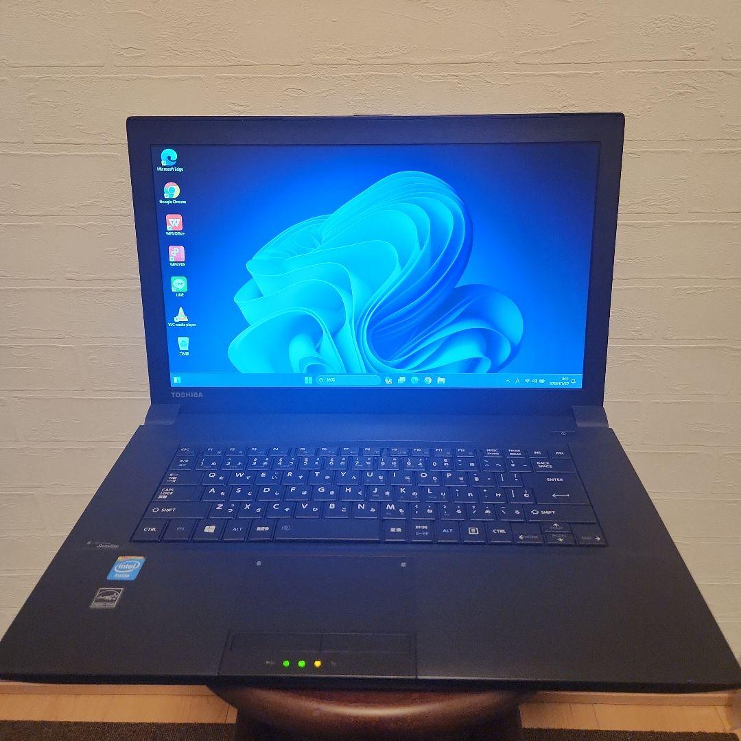 ⭐美品⭐　ノートパソコン　薄型　東芝　dynabook　持ち運びも可能！