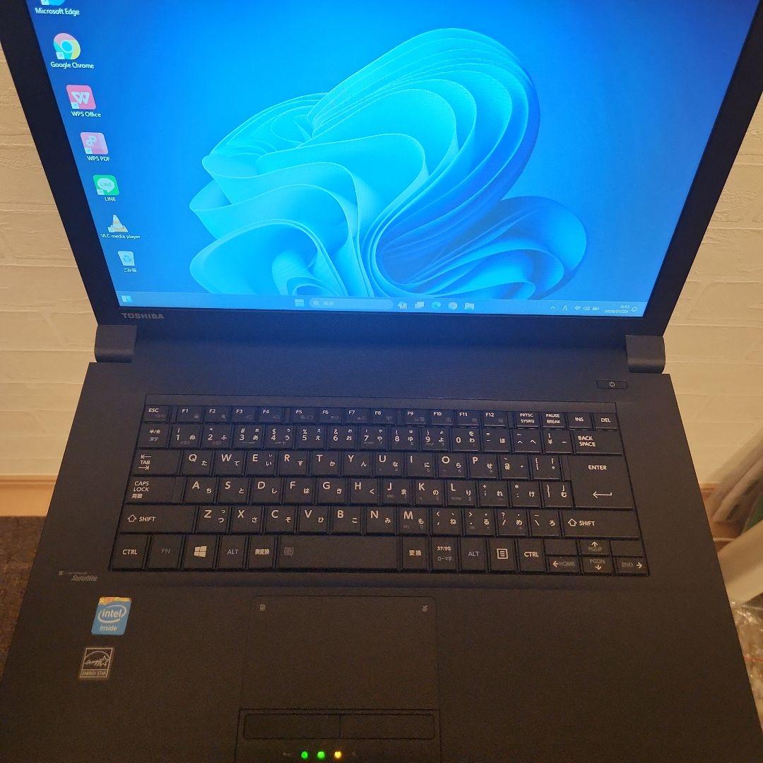 ⭐美品⭐　ノートパソコン　薄型　東芝　dynabook　持ち運びも可能！