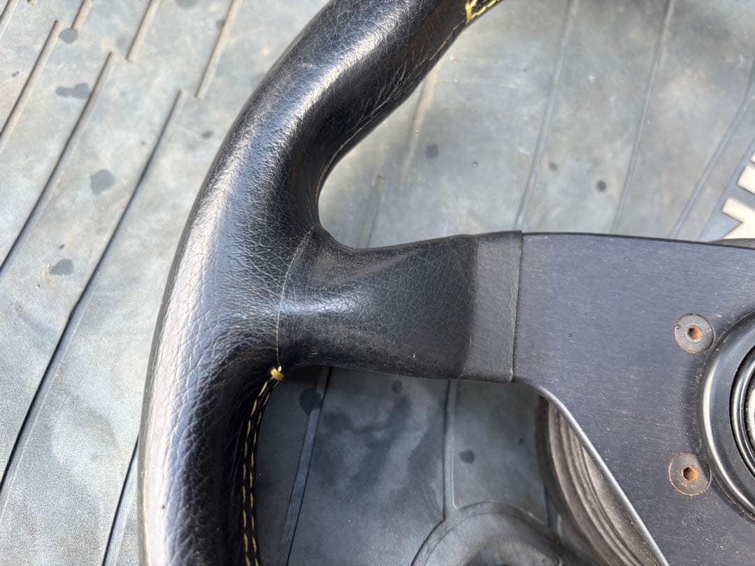 momo VELOCE RACIG 320Φ CORSEホーン