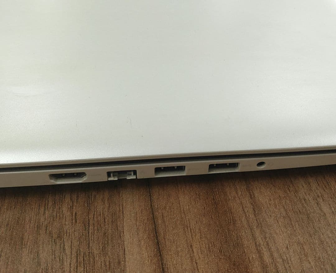 【即購入◎】DELLノートパソコン 12G白 Inspiron 3581【中古】