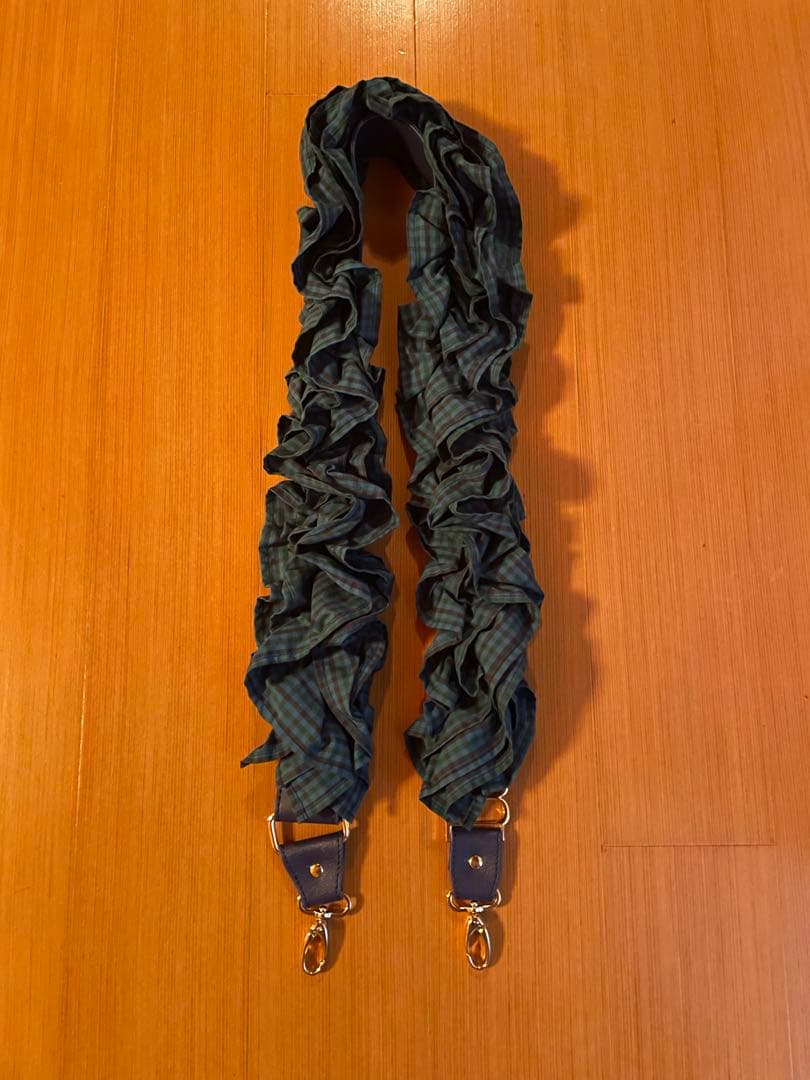 ショルダーストラップ〈Bibiy. × familiar〉