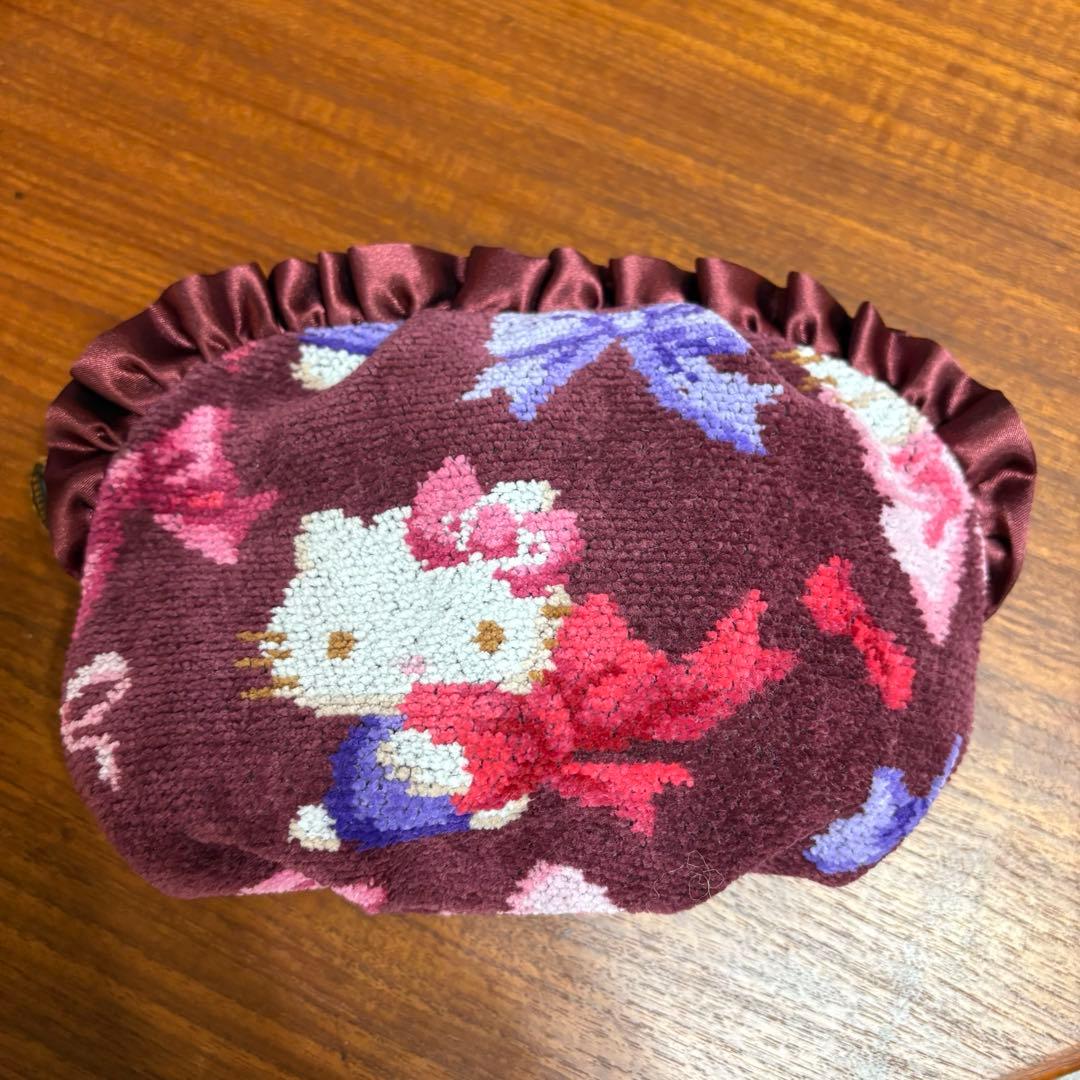 フェイラー　ハローキティ フリル付きポーチ