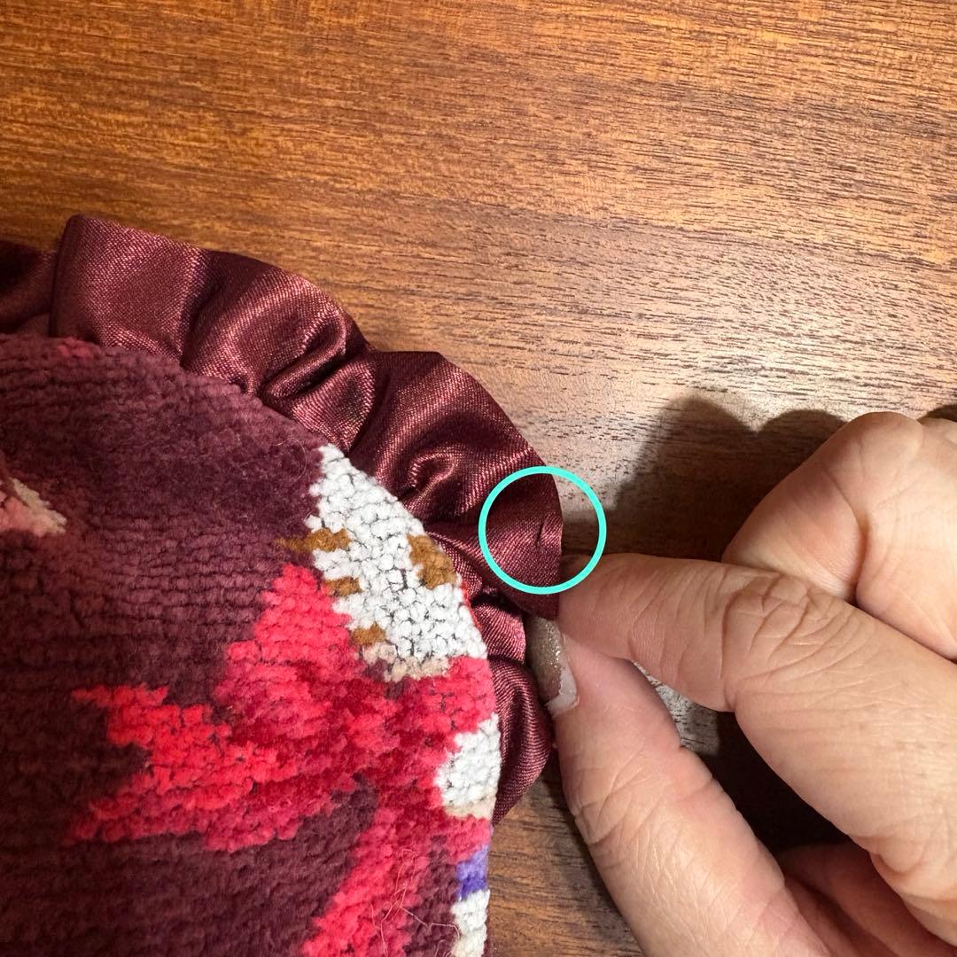 フェイラー　ハローキティ フリル付きポーチ