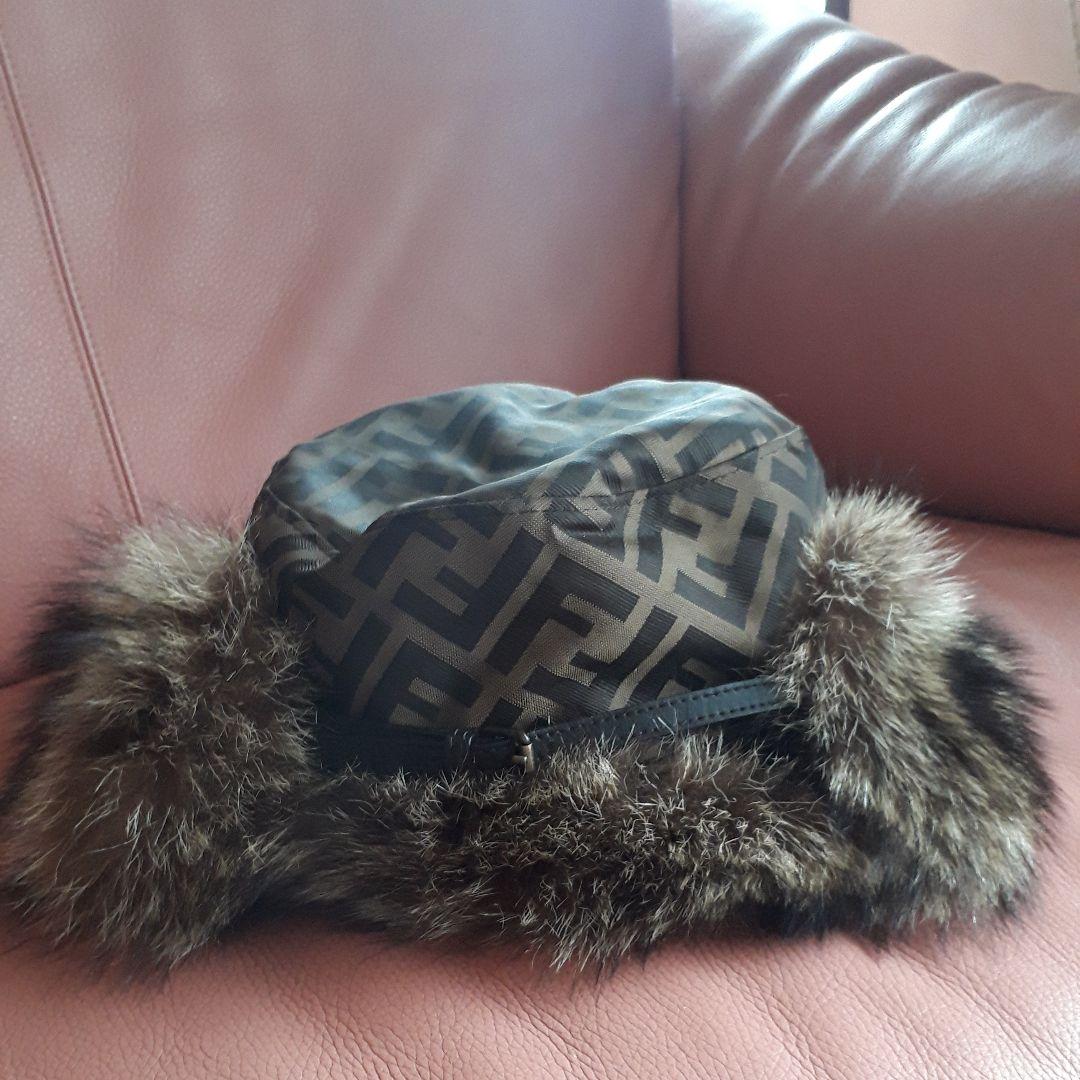 フェンディ ズッカモノグラム フォックスファー 帽子 激レア