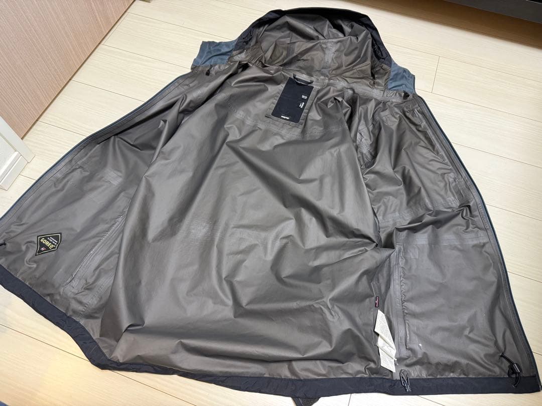 Volcom GORE-TEX ブラック スノーボードジャケット