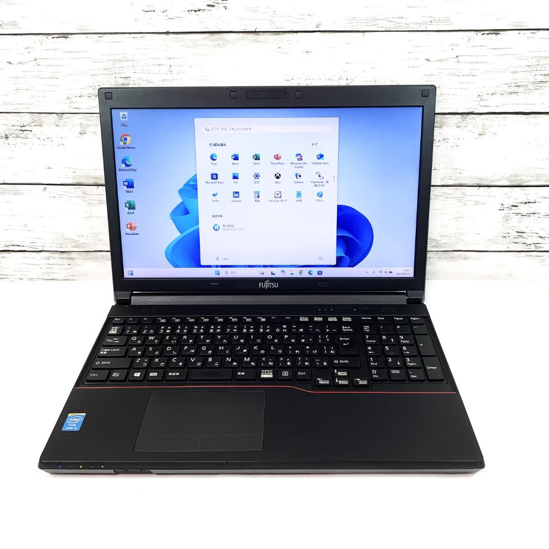 【オフィス付き】ノートパソコン黒　Windows11　8GB／SSD／テンキー✨