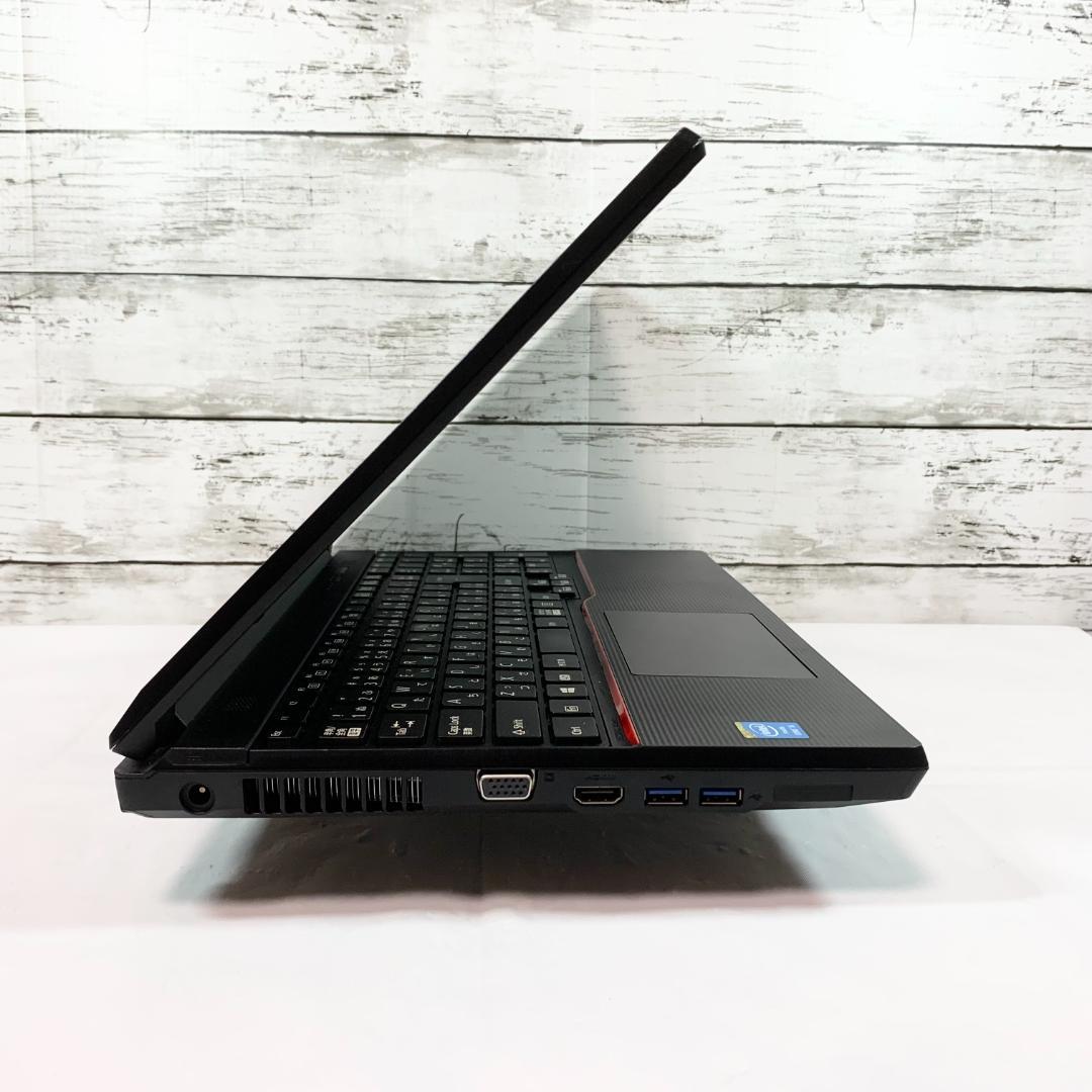 【オフィス付き】ノートパソコン黒　Windows11　8GB／SSD／テンキー✨