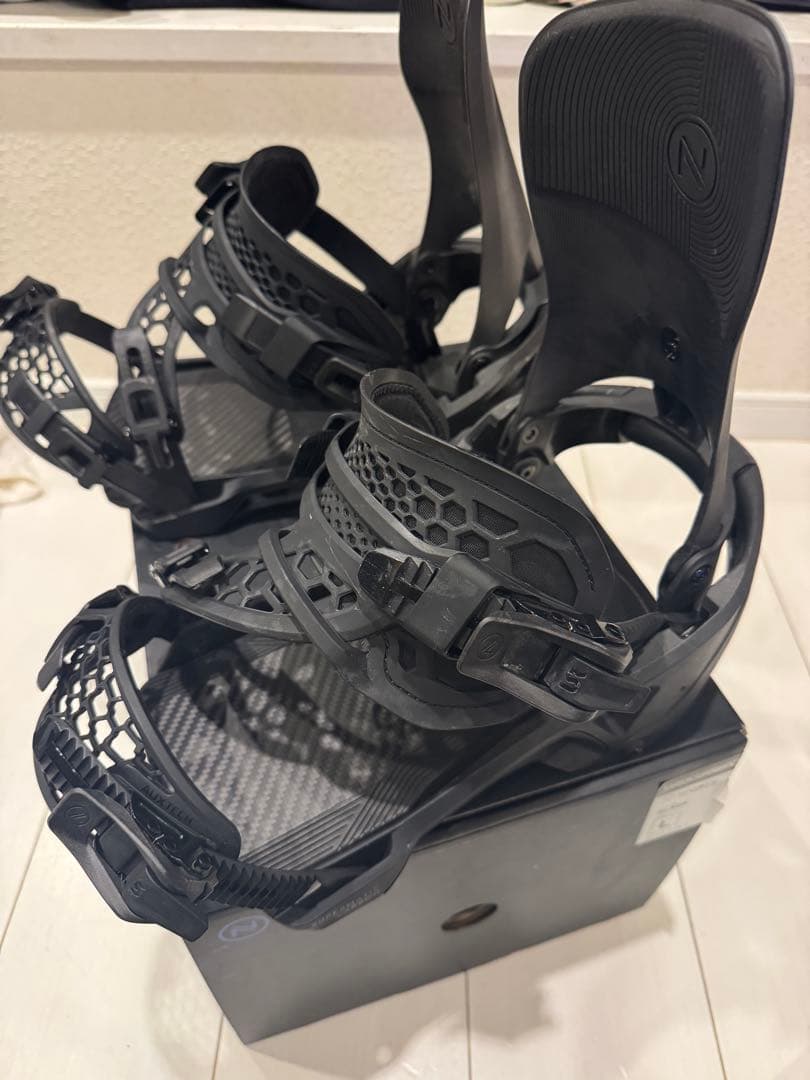 ナイデッカースーパーマチックカーボン