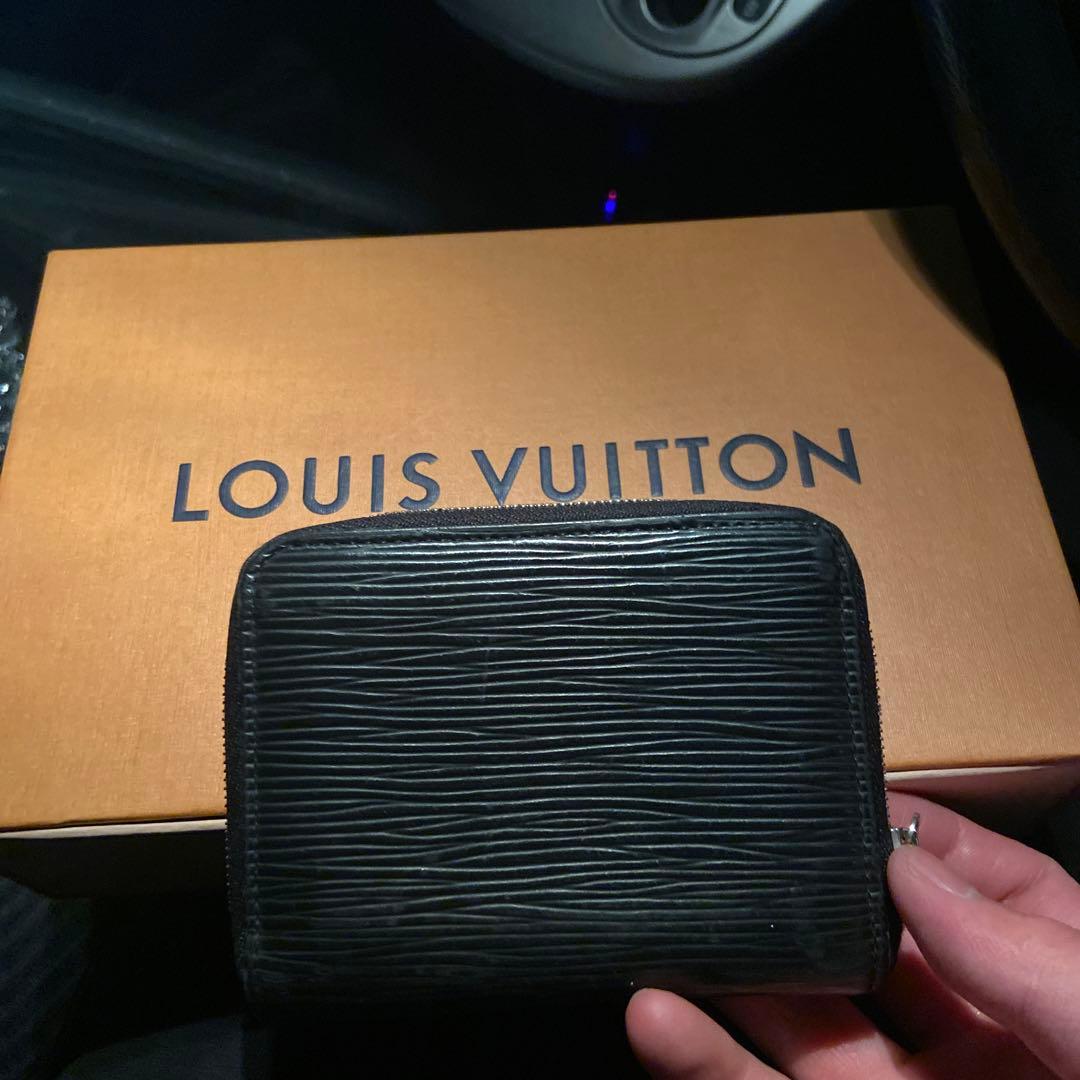 LOUIS VUITTON エピレザー ケース