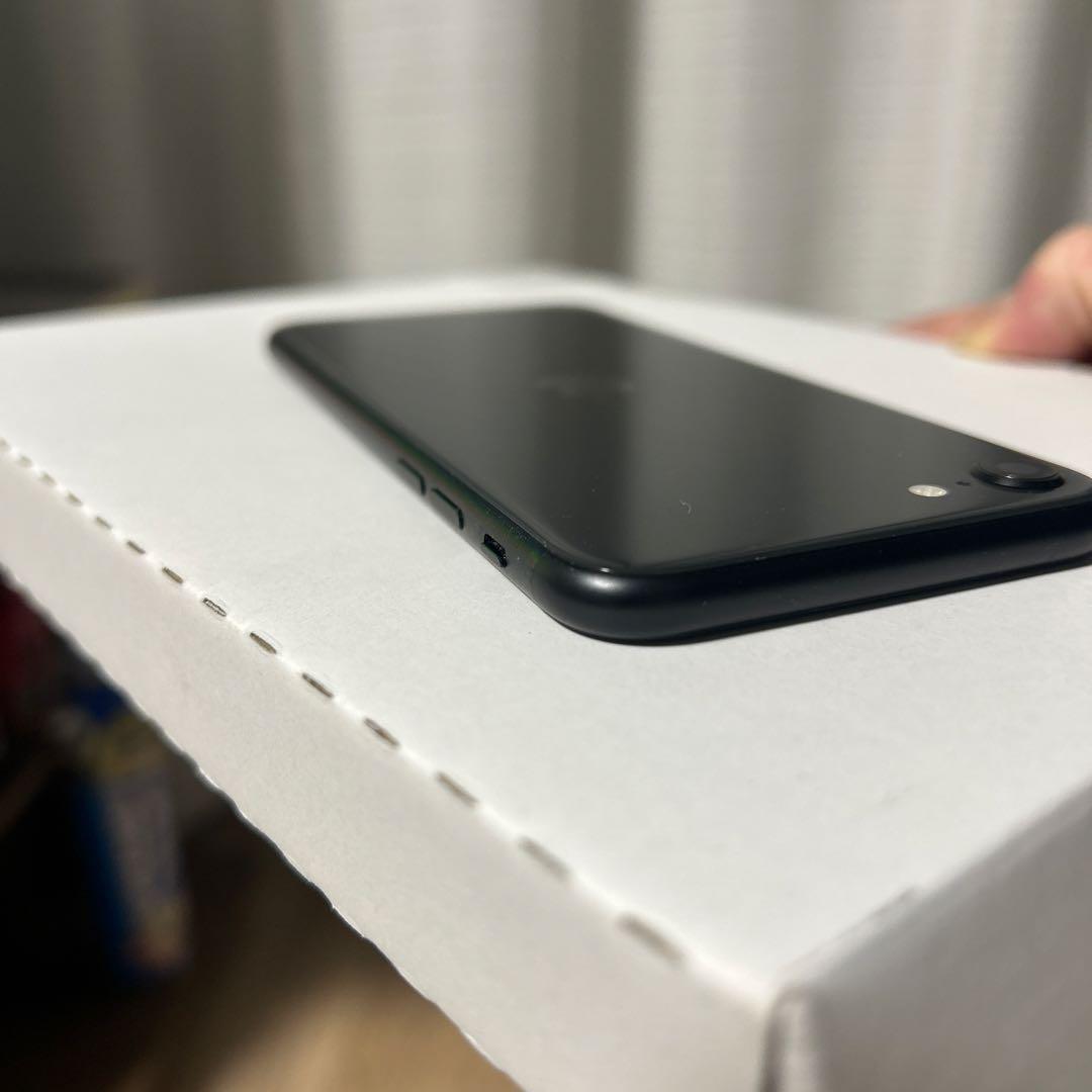 iPhoneSE第二世代　ブラック