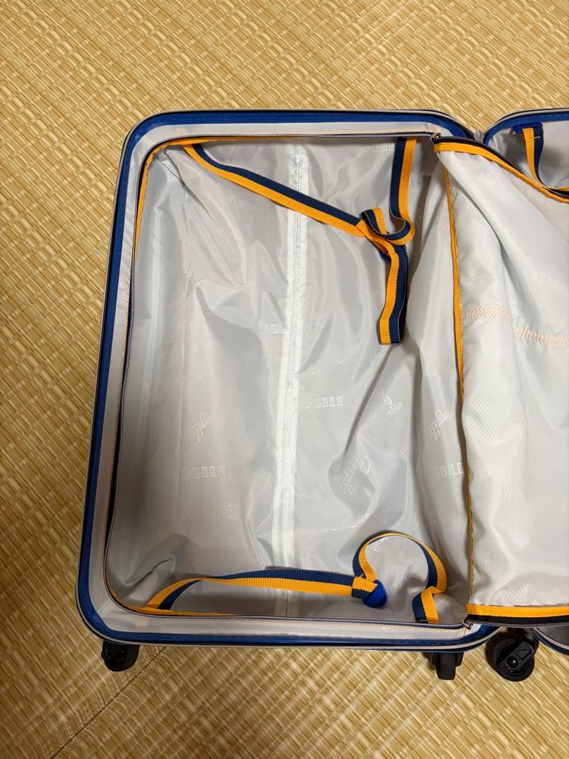 innovator イノベーター スーツケース ホワイト