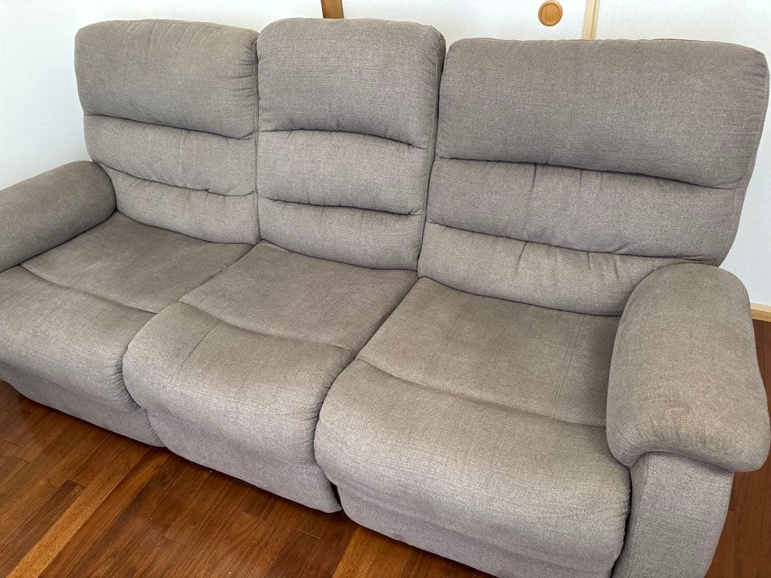 ニトリ　電動リクライニングソファ　３人掛け