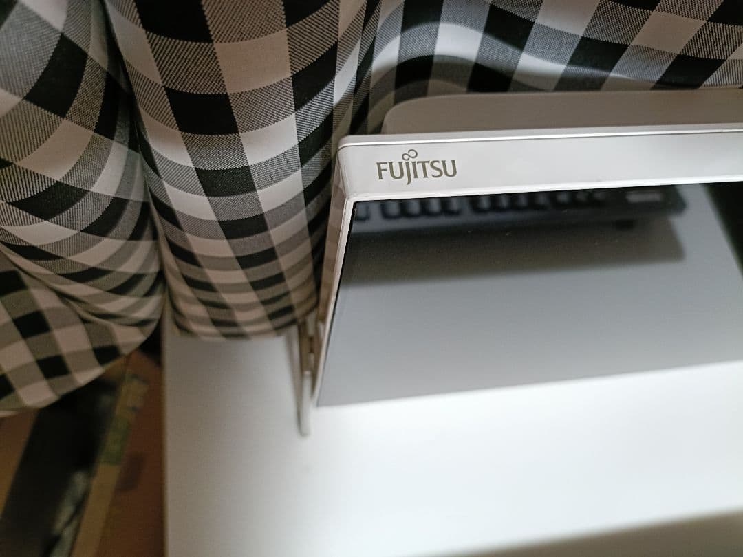 美品 高年式 第9世代最強Core i7-9750H メモリ16GB