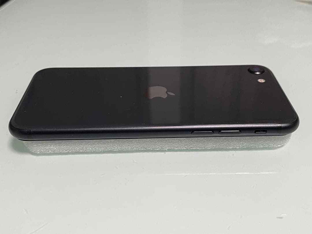 iPhone SE 第2世代 64GB バッテリー87%