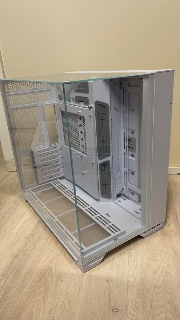 PCケース(自作PC用) O11 visioe white
