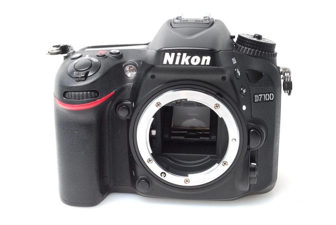 ✨カメラバッグ付き✨Nikon D7100 ニコン✨ダブルレンス✨超望遠✨カメラ