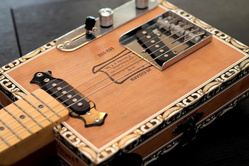 CBG製 Cigar Box Guitar シガーボックスギター