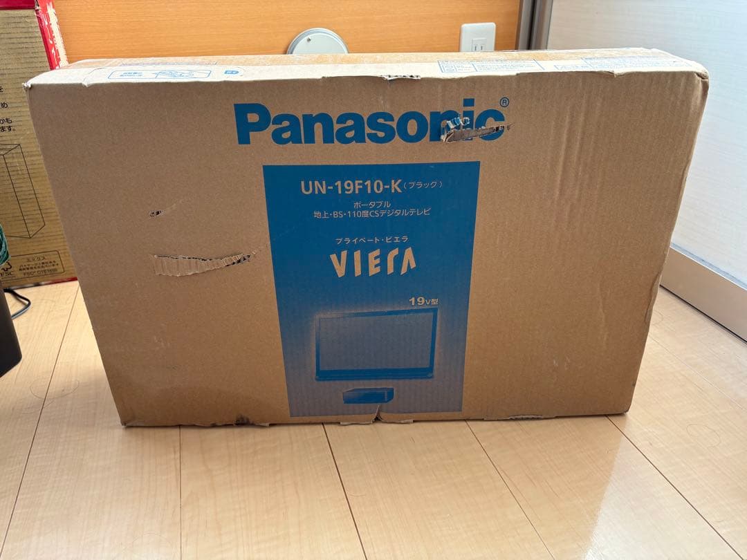 Panasonic VIERA UN-19F10-K 19インチ