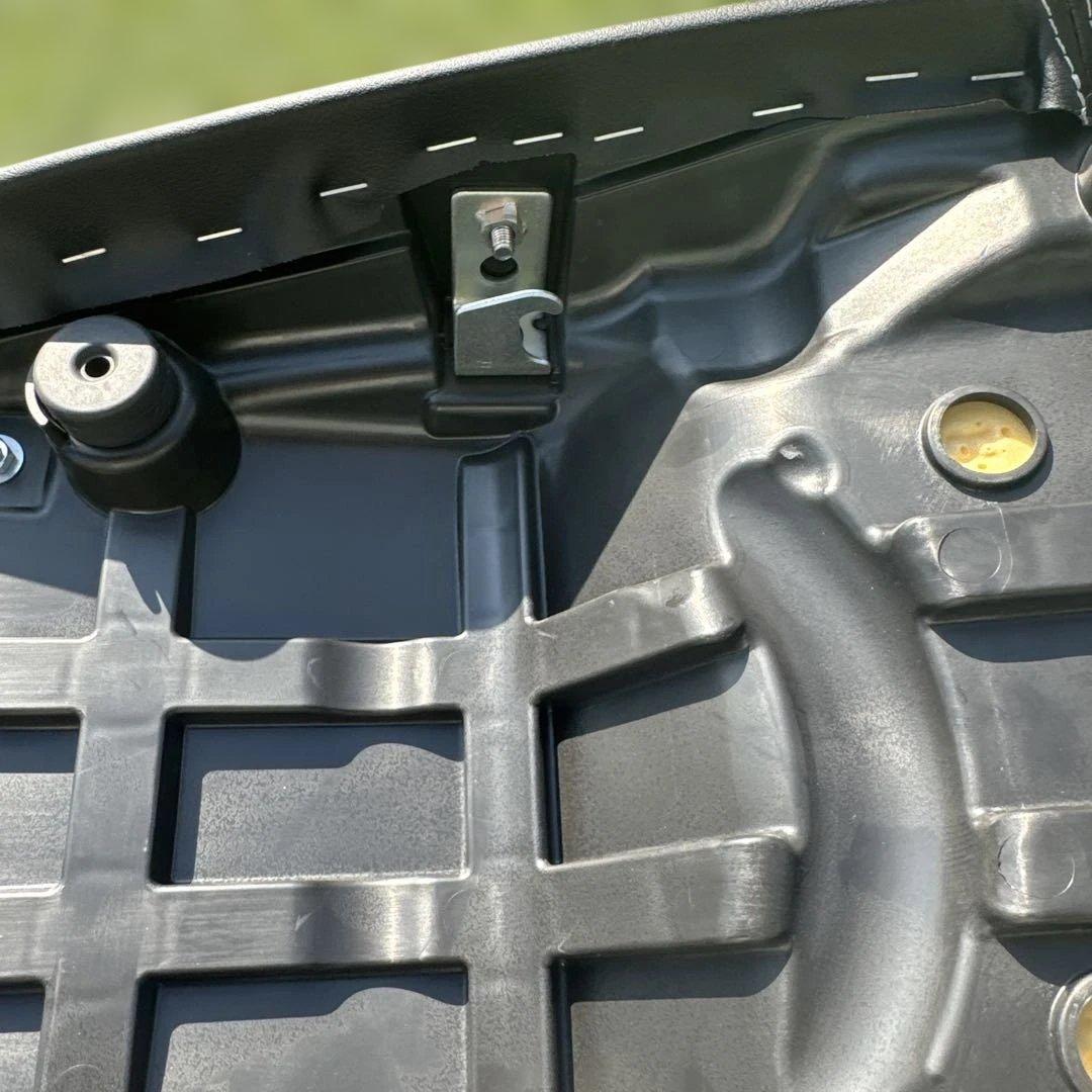 z900rs純正ハイシート