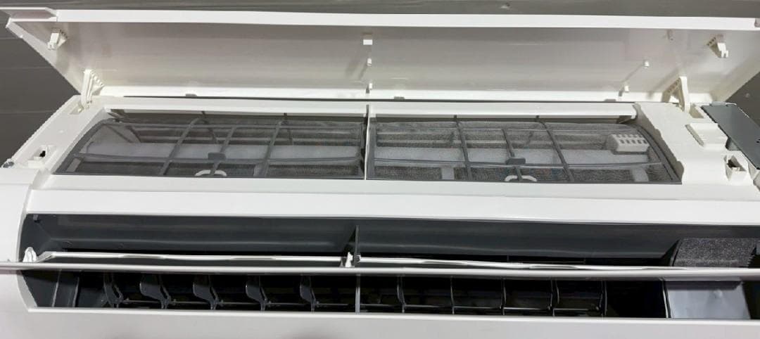 工事費込み☆日立　白くまくん　6畳　2023年　取外し廃棄込みステンレスクリーン