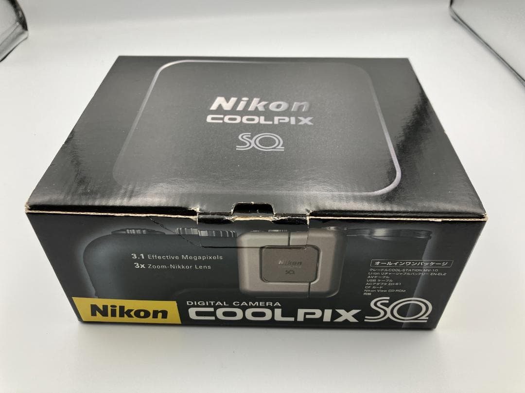 ニコン COOLPIX SQ　シルバー