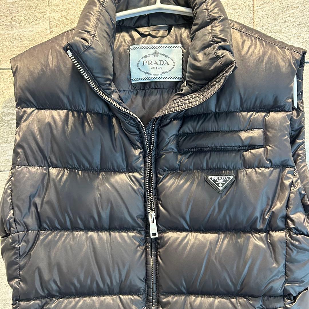 美品✨PRADA ダウン 三角ロゴプレート ダブルジップ 42 ブラック