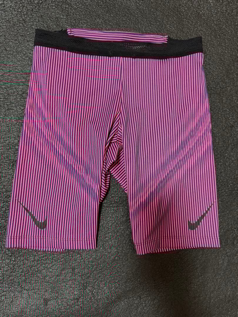 Nike エアロスイフト　ハーフタイツ　Sサイズ