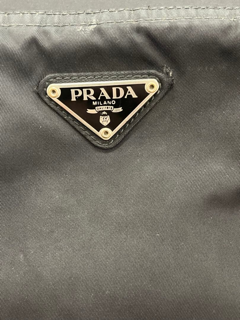 PRADA ブラックナイロンショルダーバッグ