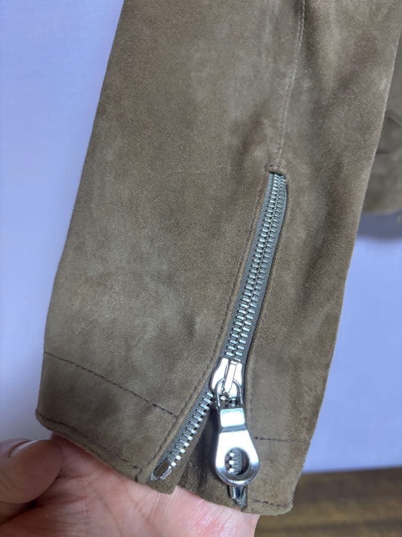 チンクアンタ ブラウンスエード シングルライダース