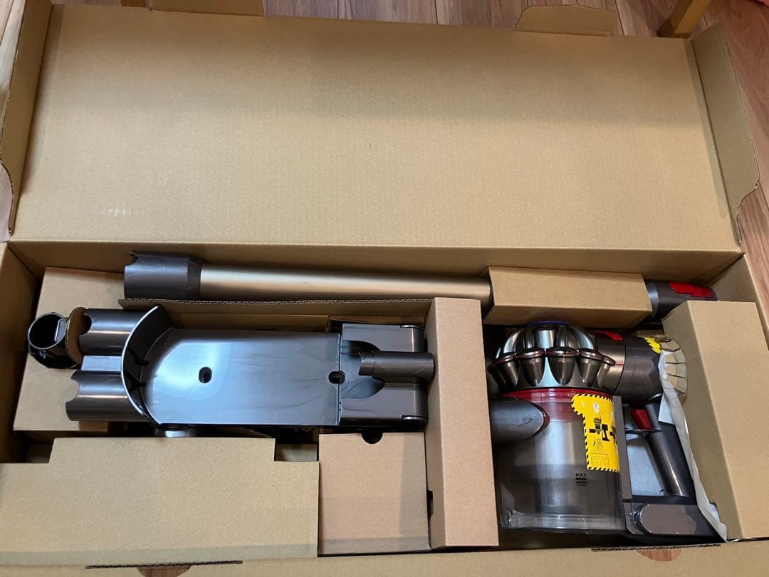 ダイソン　V8 Fluffy Extra SV10 TI クリーナー　動作良好