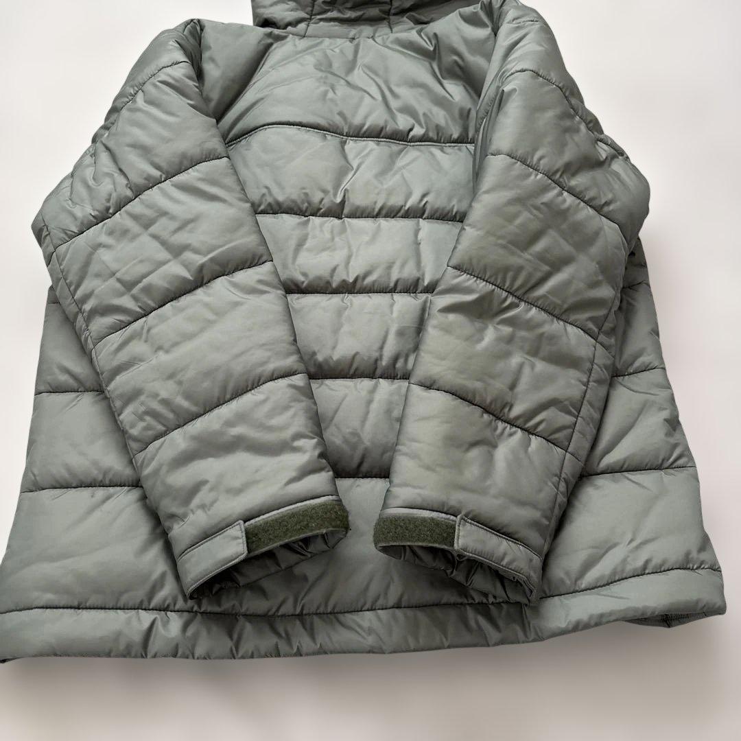 HELLY HANSEN アウター　ダウン　Mサイズ