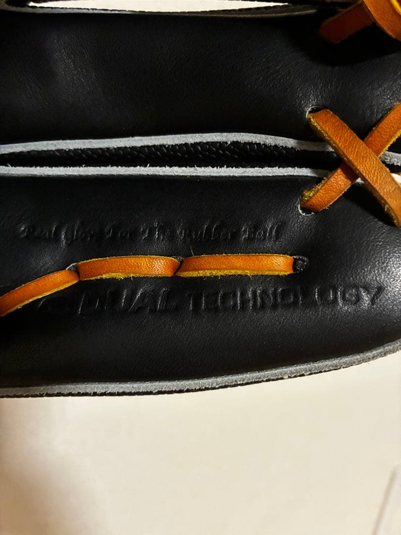 軟式用グラブ WILSON STAFF DUAL 内野手用 87型 小指二本入れ