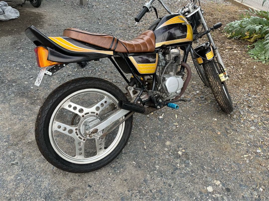 エイプ50 cbx仕様　18インチコムスター ape 50