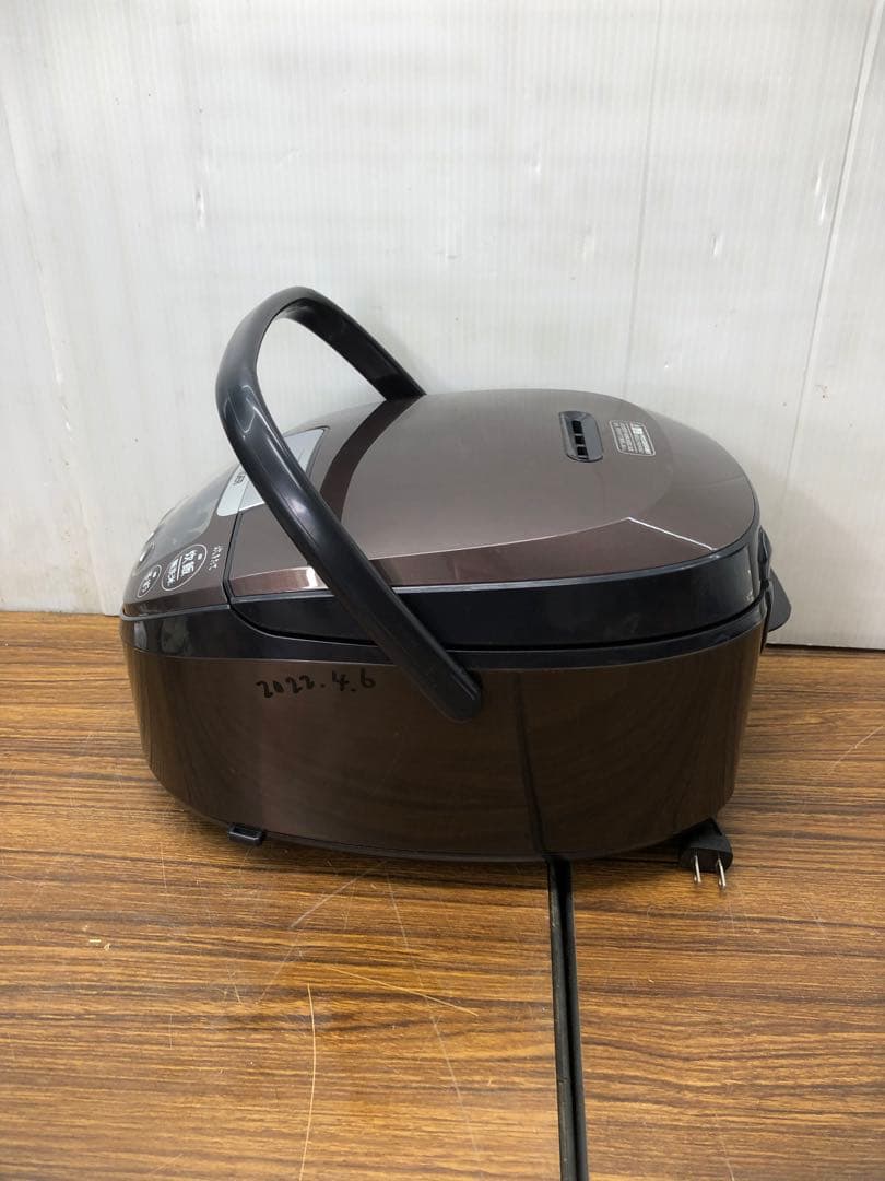 タイガーIHジャー炊飯器 JPW-C100 5.5合 2022年製