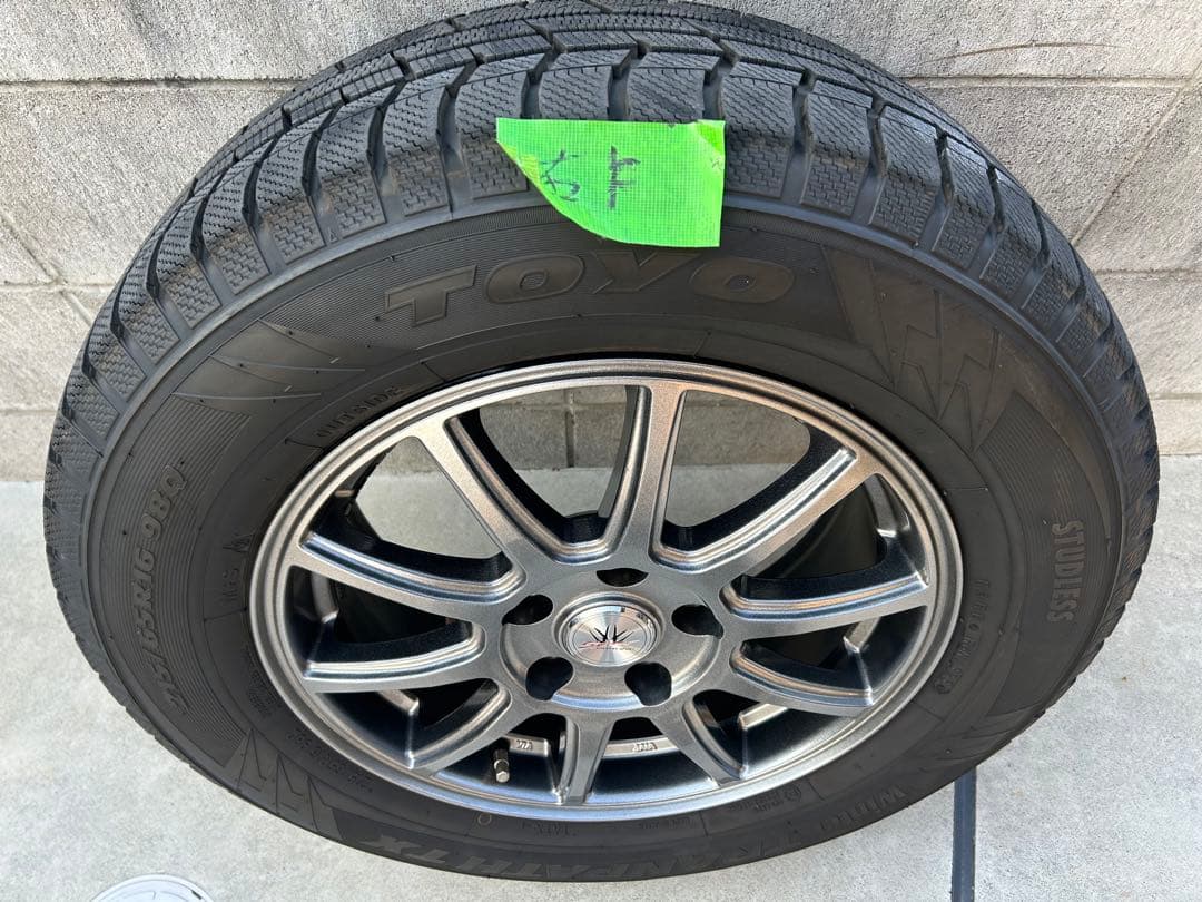 【美品！送料込み！値下げ交渉可】23年製　スタッドレスタイヤホイール4本セット