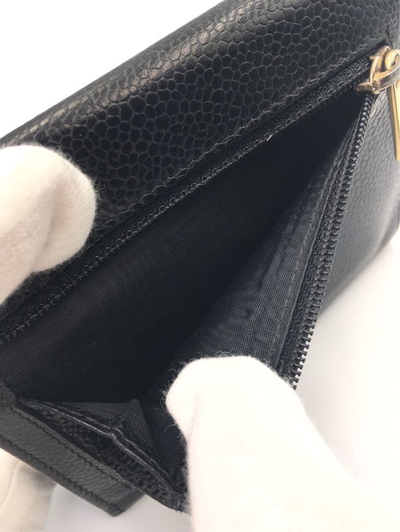 シャネル　キャビアスキン　財布