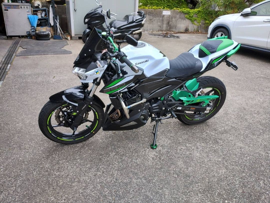 Kawasaki Z250用フロントハイシート+リアシート