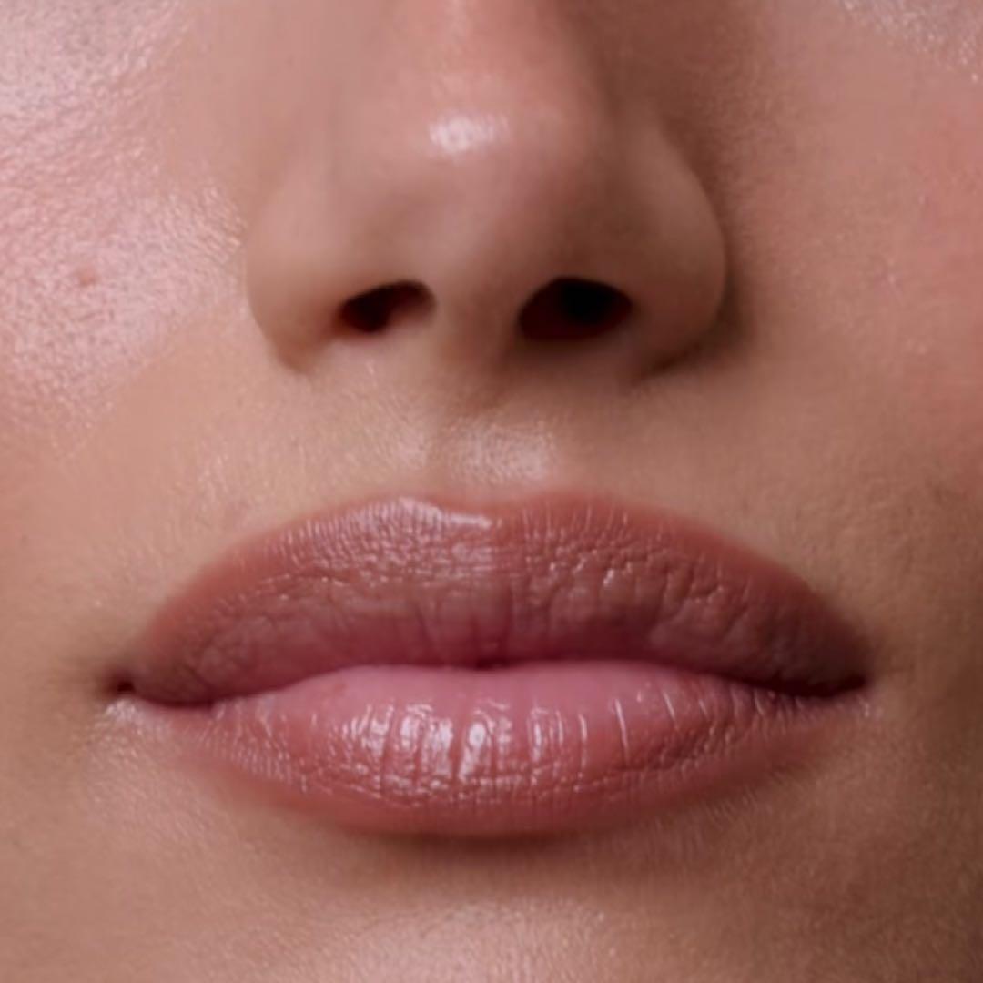 RHODE ヘイリー ペプチド リップ トリートメント/ リップ シェイプ