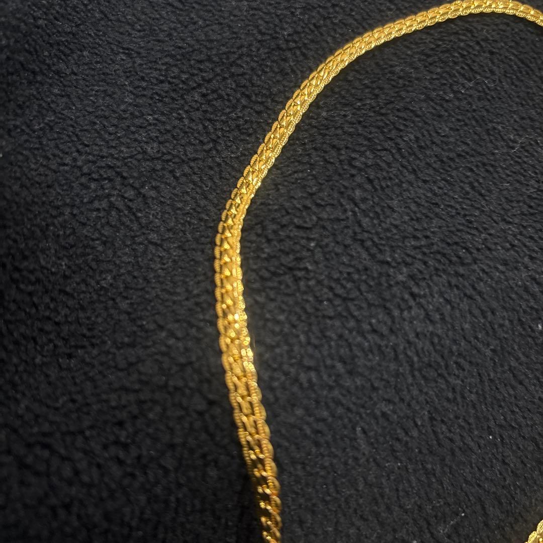 ゴールドカラー　ネックレス