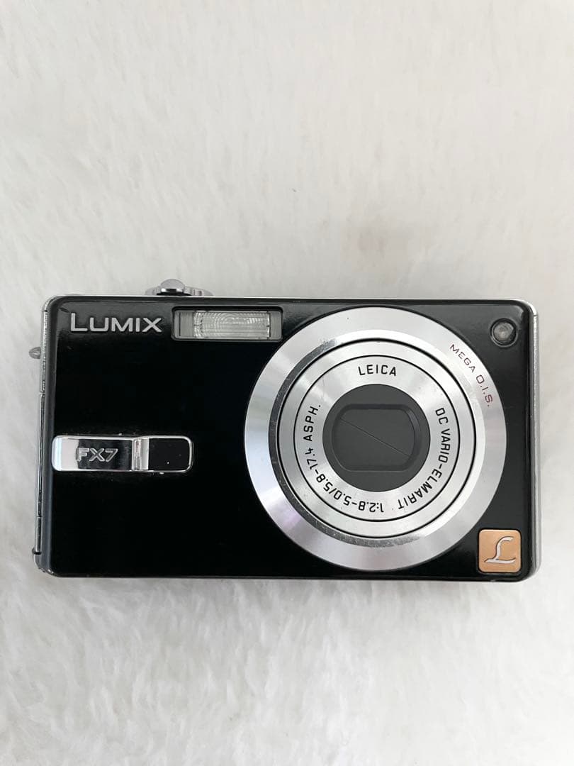 Panasonic LUMIX DMC-FX7 カメラ　デジカメ　コンデジ