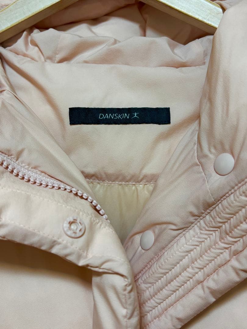 雨だれぽったんさん専用 【美品】DANSKIN ダンスキン ダウンジャケット