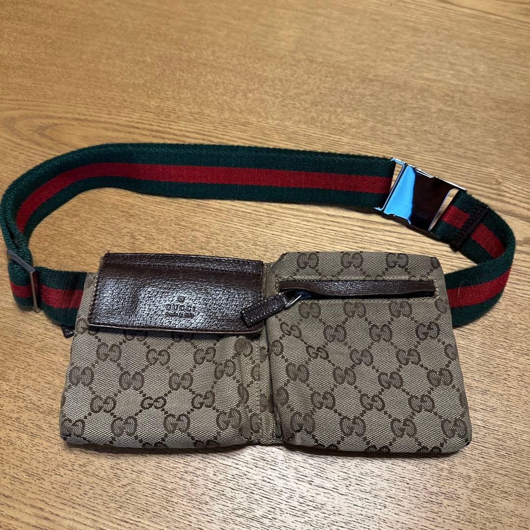 よる　Gucci GGキャンバス ボディバッグ162962