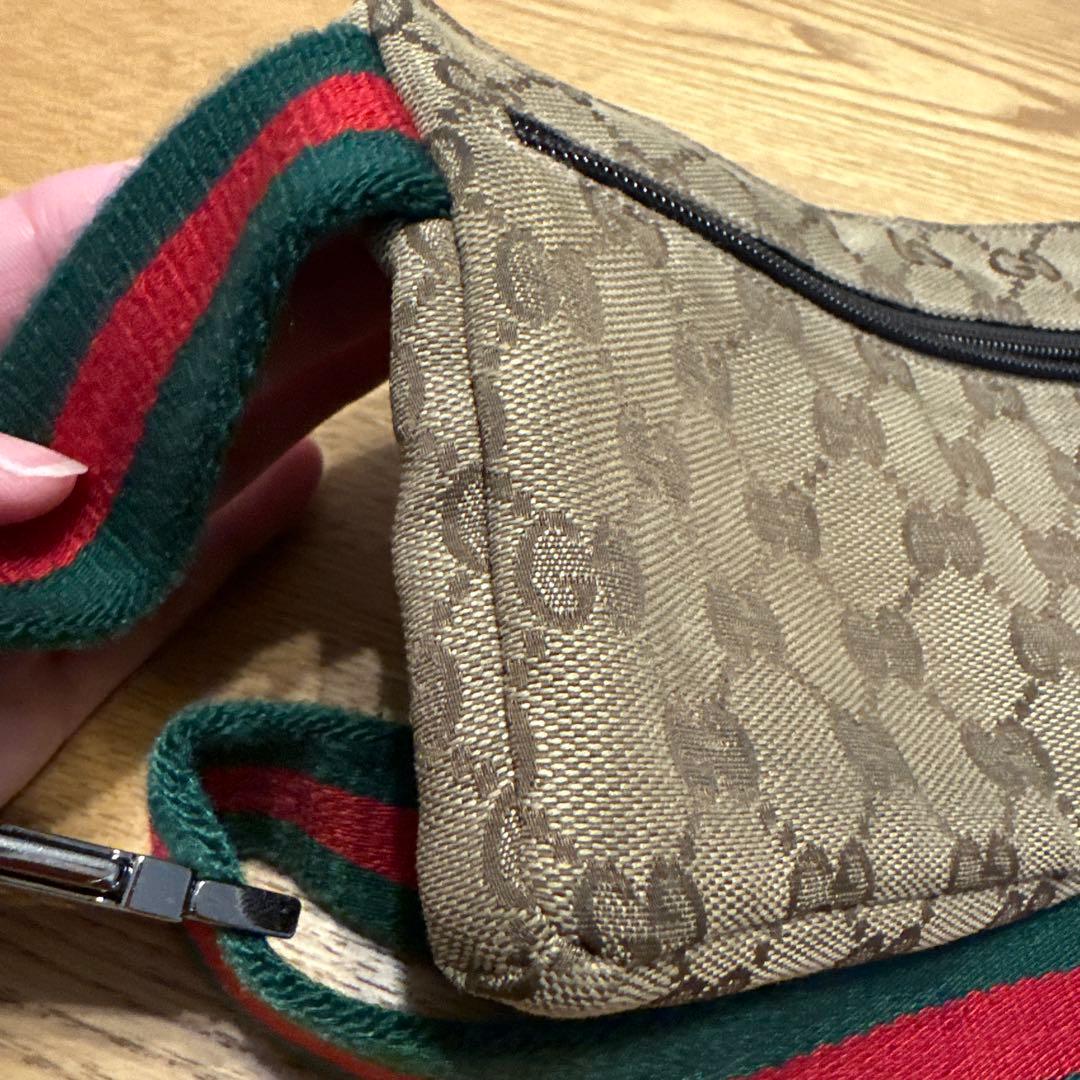 よる　Gucci GGキャンバス ボディバッグ162962