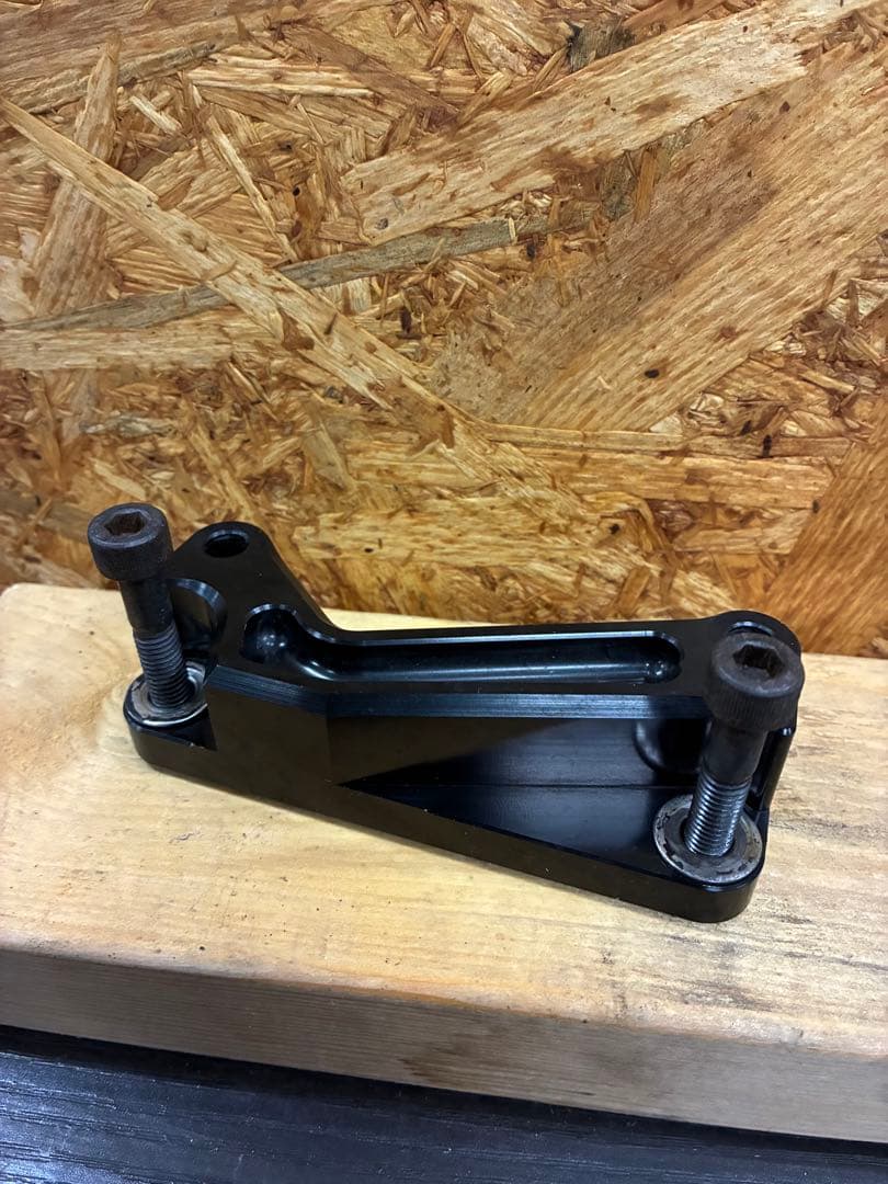 WR250R用　WR250Xホイール取り付けキャリパーサポート　moto禅製