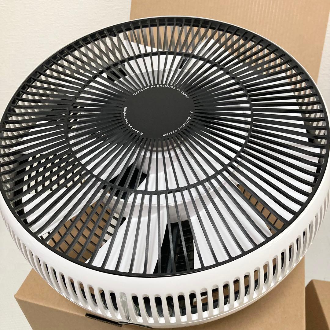 【美品】2021年製 BALMUDA サーキュレーター EGF-3300-WK
