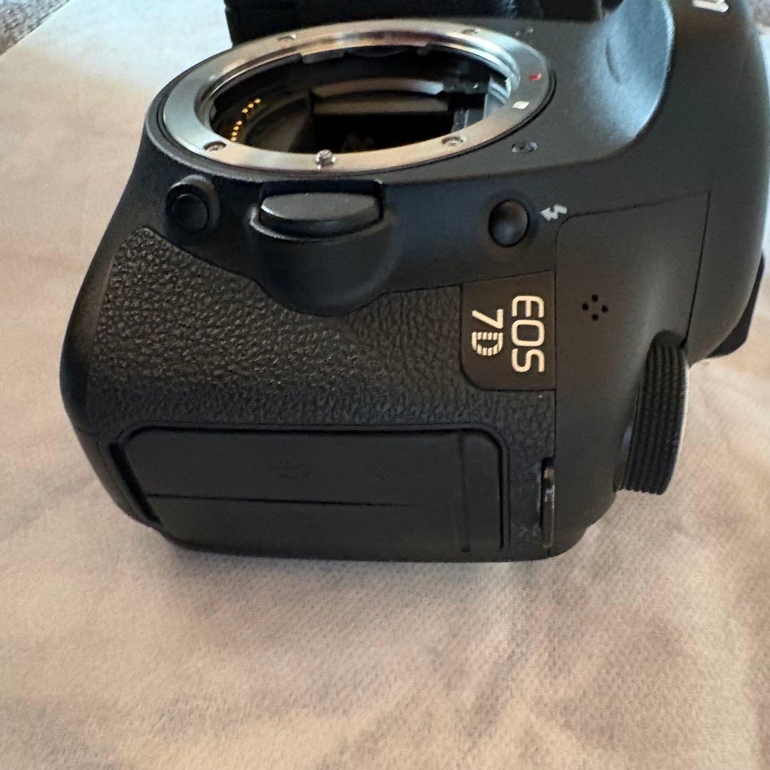 Canon EOS 7D デジタル一眼レフカメラ ボディ