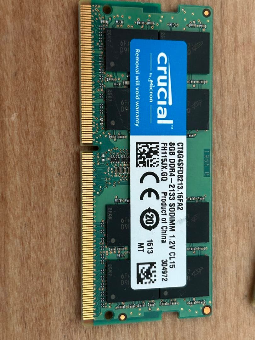 Crucial DDR4 2133MHz SODIMM 8gb 2枚
