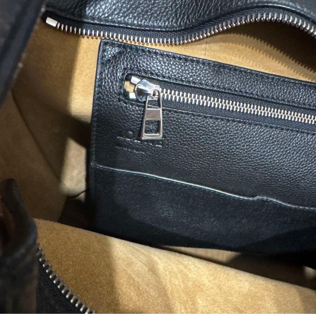 【美品】ロエベ　バックルジッパートート 黒 バッグチャーム付