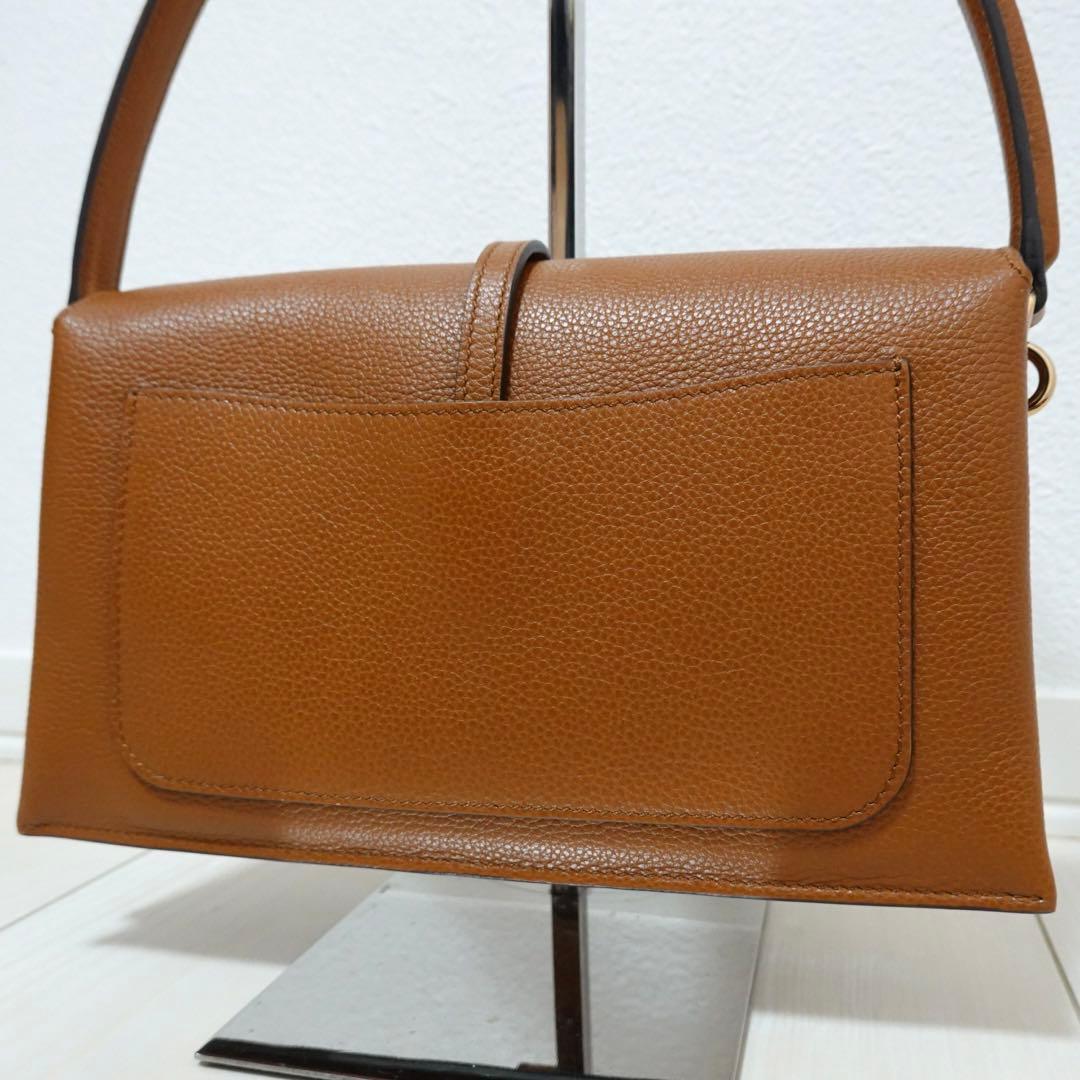 トッズ　T タイムレス　レザー　フラップ　ハンドバッグ ミニ　2way