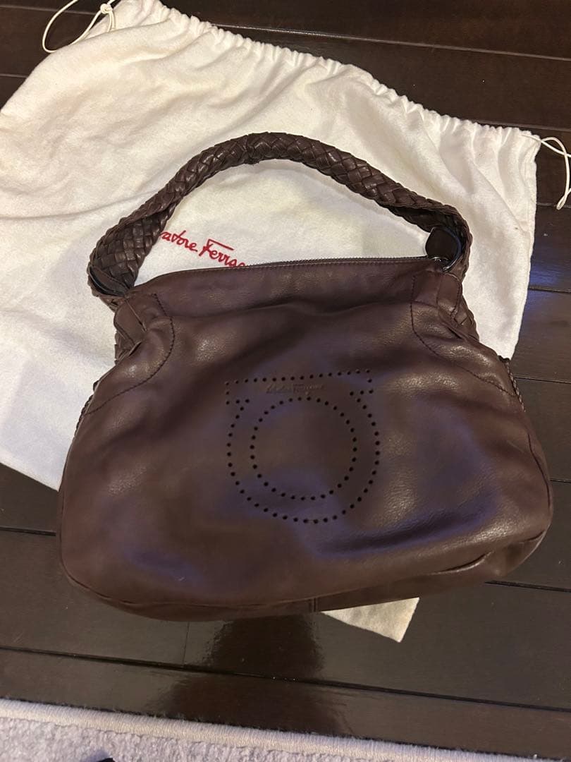 Salvatore Ferragamo ブラウンハンドバッグ